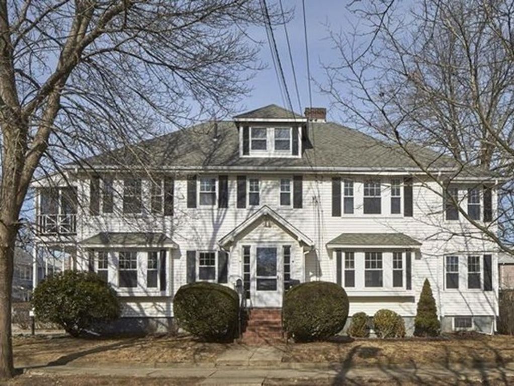 26 Harvard Rd 1, Belmont, MA 02478