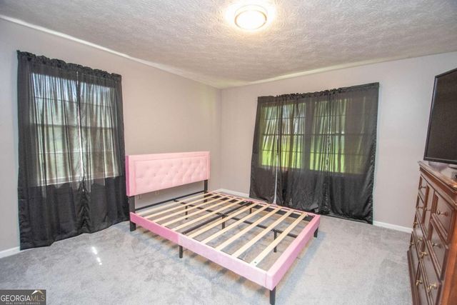 128 Robinhood Drive, Newnan, GA 30263