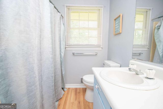 128 Robinhood Drive, Newnan, GA 30263