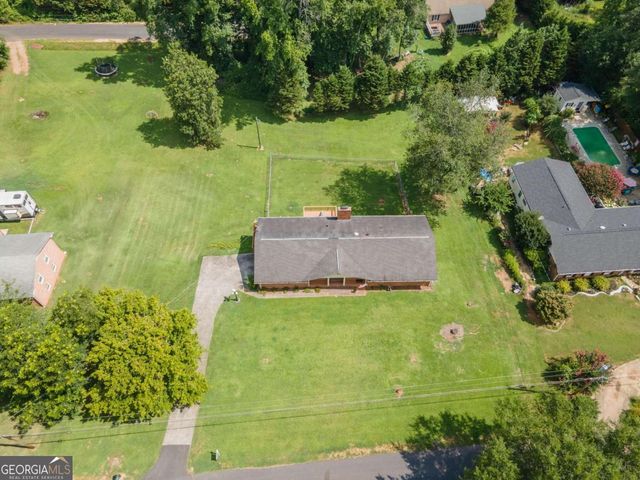 128 Robinhood Drive, Newnan, GA 30263