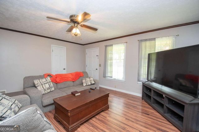 128 Robinhood Drive, Newnan, GA 30263
