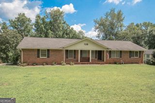 128 Robinhood Drive, Newnan, GA 30263
