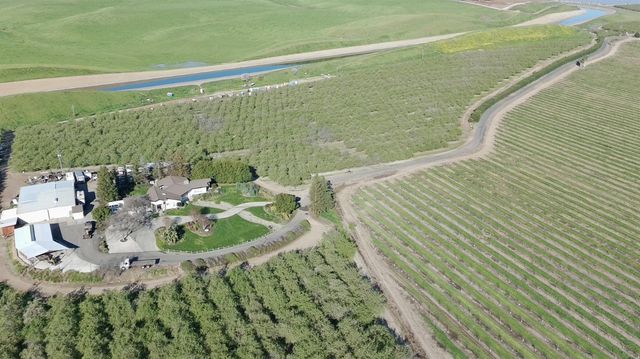 4060 Orestimba Rd, Newman, CA 95360