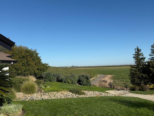 4060 Orestimba Rd, Newman, CA 95360