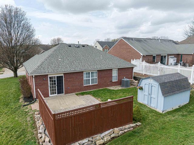 649 Trillium Way, Evansville, IN 47712