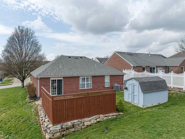 649 Trillium Way, Evansville, IN 47712