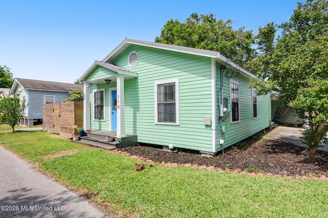 110 N Toulme Street, Bay Saint Louis, MS 39520