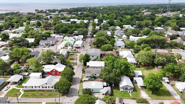 110 N Toulme Street, Bay Saint Louis, MS 39520
