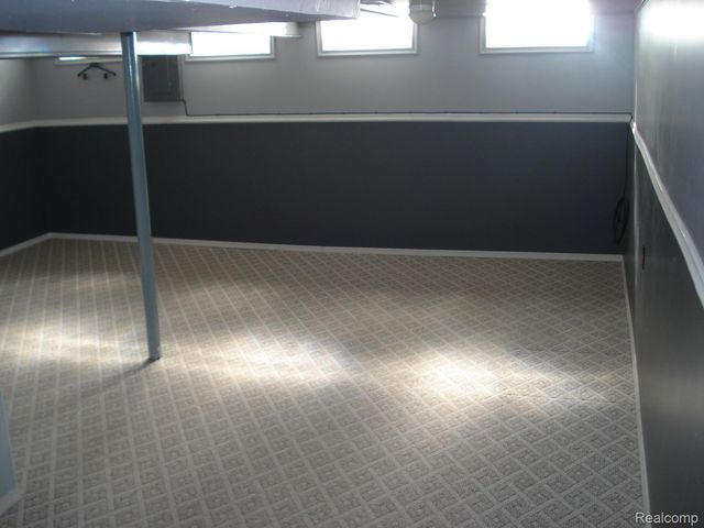 8783 Lozen Drive, Sterling Heights, MI 48313