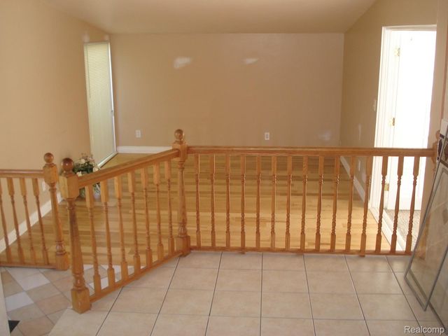 8783 Lozen Drive, Sterling Heights, MI 48313