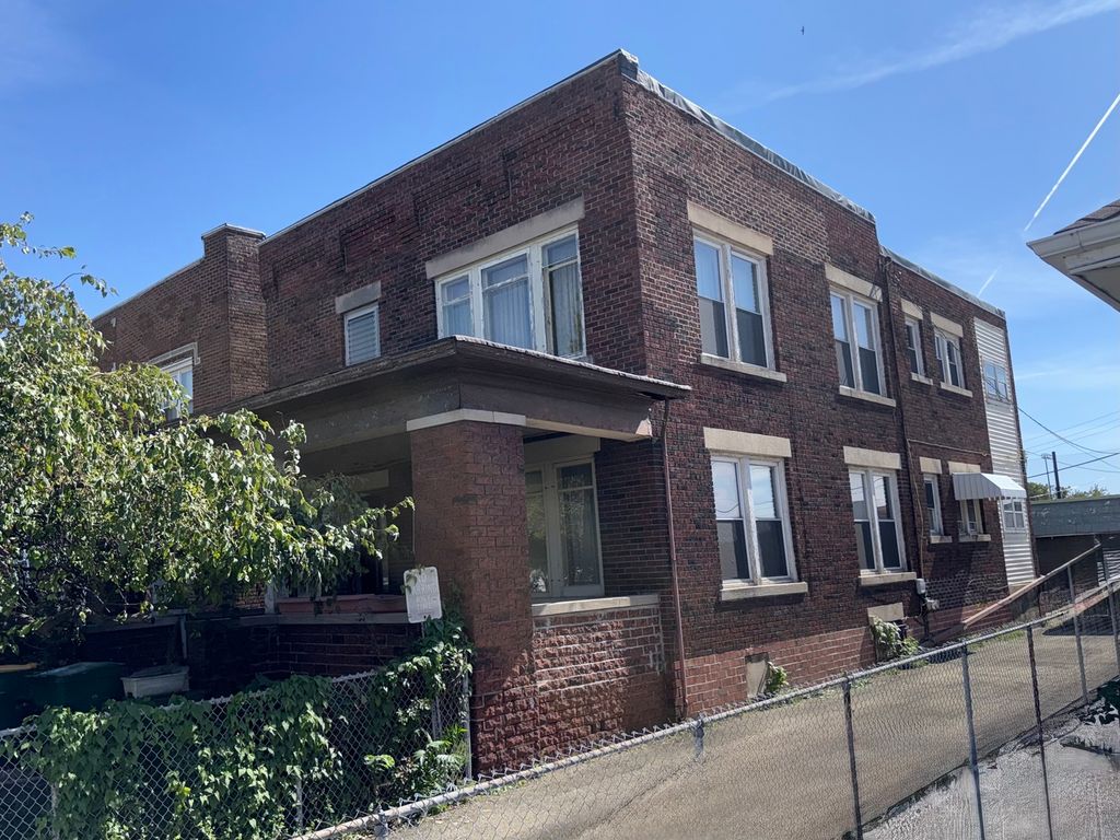 564 E Cass Street, Joliet, IL 60432 — exterior