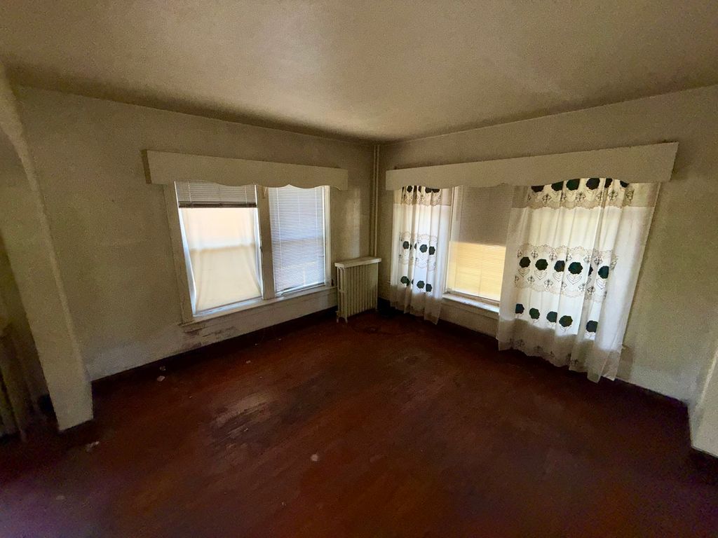 564 E Cass Street, Joliet, IL 60432 — photo 4