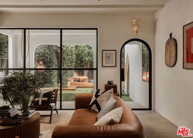 918 N La Jolla Avenue, West Hollywood, CA 90046