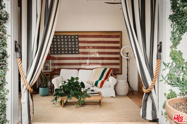 918 N La Jolla Avenue, West Hollywood, CA 90046