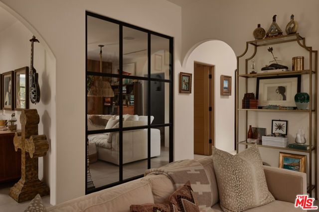 918 N La Jolla Avenue, West Hollywood, CA 90046