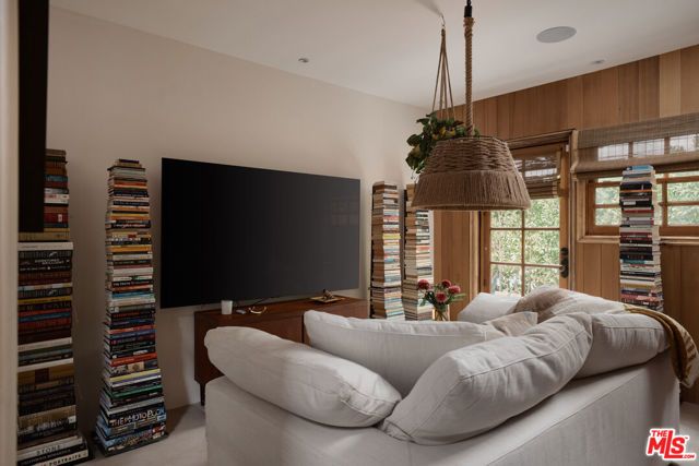 918 N La Jolla Avenue, West Hollywood, CA 90046