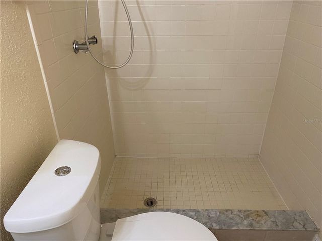 8133 TROXLER DRIVE, Orlando, FL 32825