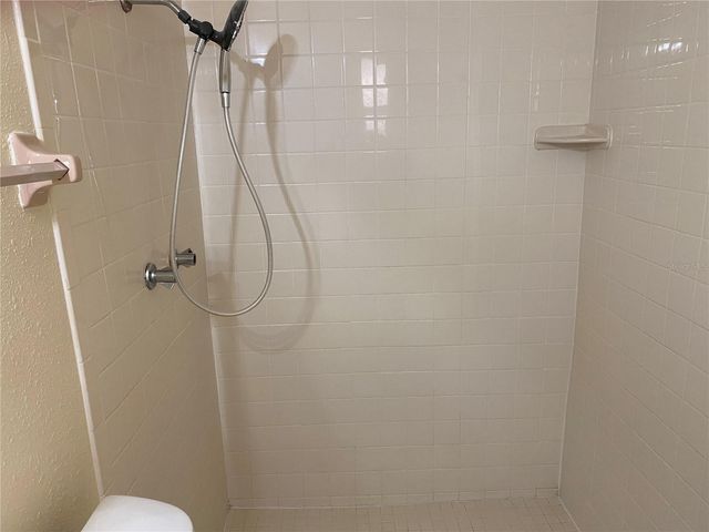 8133 TROXLER DRIVE, Orlando, FL 32825