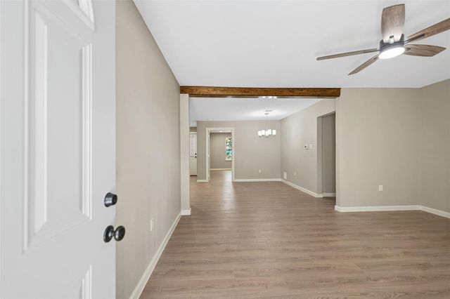 7413 W Knoll Street, Houston, TX 77028