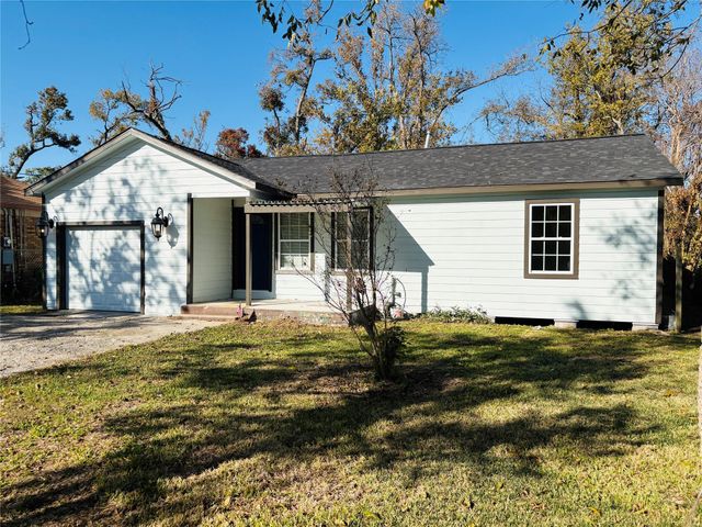 7413 W Knoll Street, Houston, TX 77028