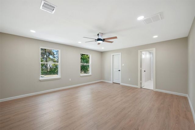 7413 W Knoll Street, Houston, TX 77028