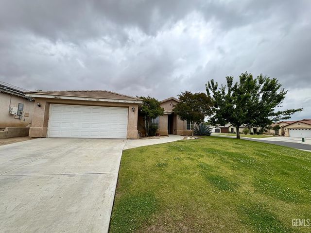 3720 Meadow Run Lane, Bakersfield, CA 93308