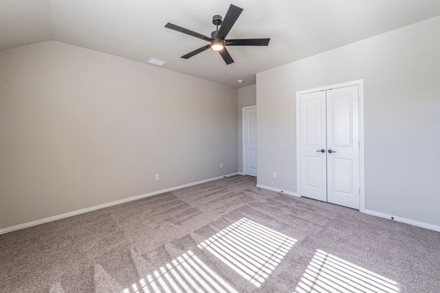 1049 Snowy Owl Drive, Alvarado, TX 76009