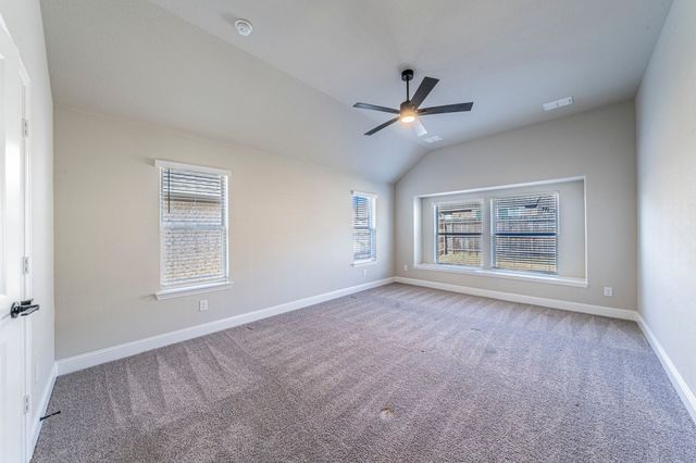 1049 Snowy Owl Drive, Alvarado, TX 76009