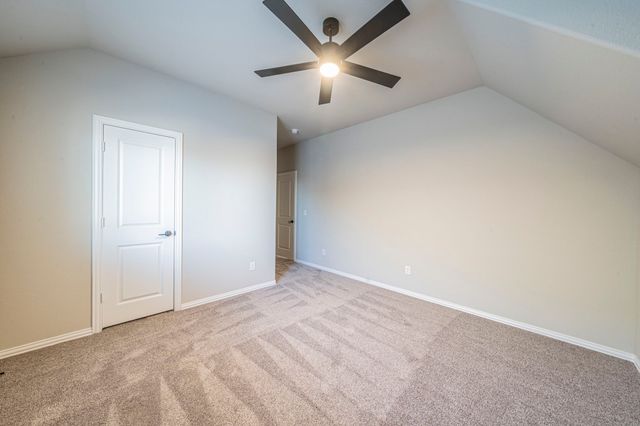 1049 Snowy Owl Drive, Alvarado, TX 76009