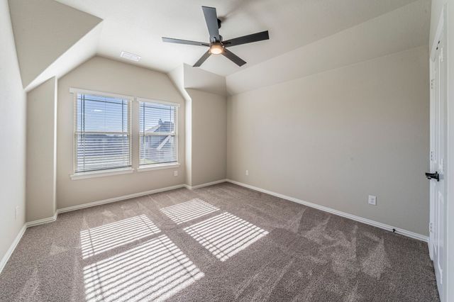 1049 Snowy Owl Drive, Alvarado, TX 76009