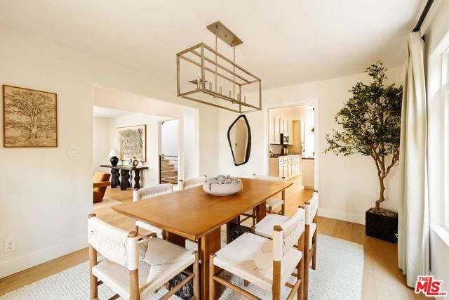 825 Huntley, West Hollywood, CA 90069