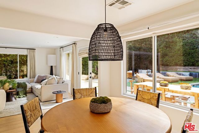 825 Huntley, West Hollywood, CA 90069