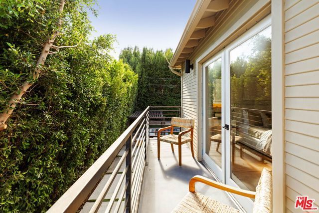 825 Huntley, West Hollywood, CA 90069