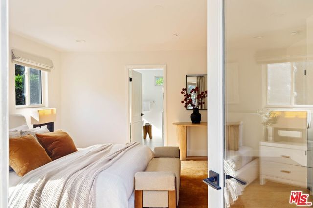 825 Huntley, West Hollywood, CA 90069