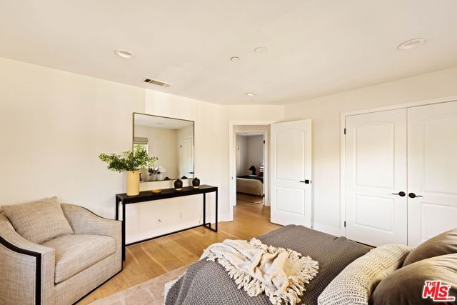 825 Huntley, West Hollywood, CA 90069
