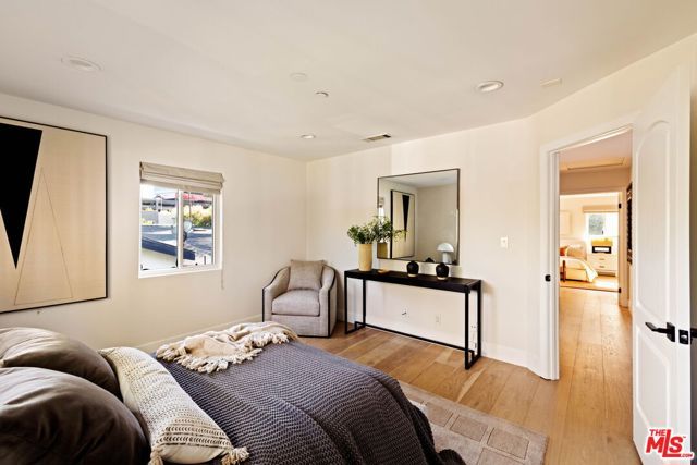 825 Huntley, West Hollywood, CA 90069