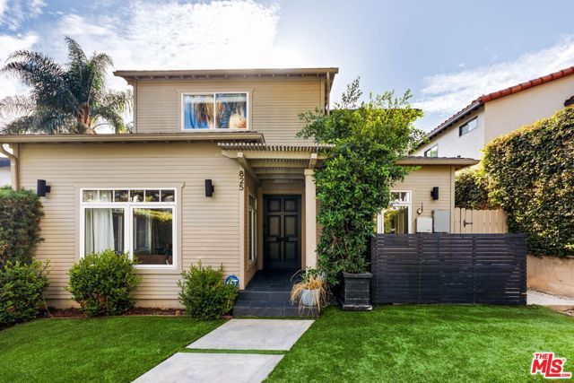 825 Huntley, West Hollywood, CA 90069