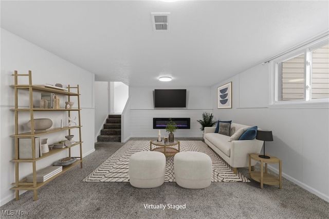 6677 Crenshaw Drive, Parma Heights, OH 44130