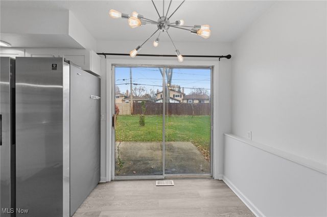 6677 Crenshaw Drive, Parma Heights, OH 44130