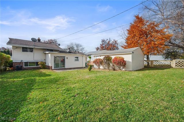 6677 Crenshaw Drive, Parma Heights, OH 44130