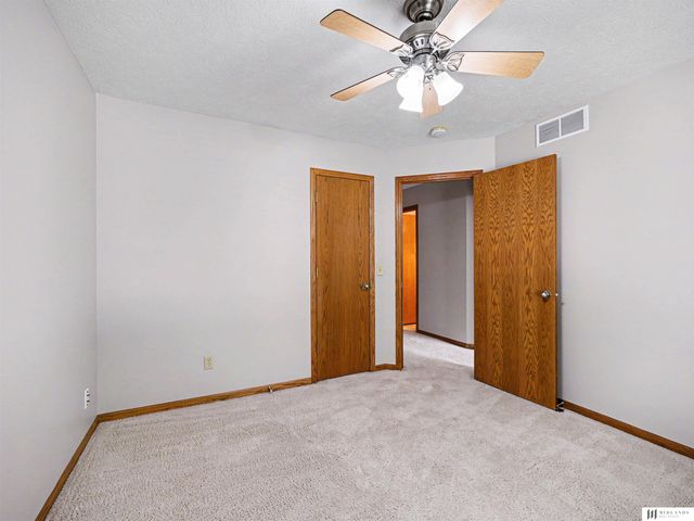 14810 Black Street, Bennington, NE 68007