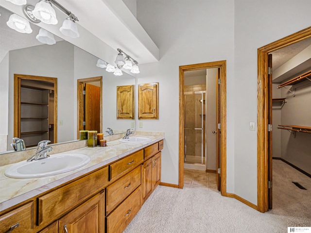 14810 Black Street, Bennington, NE 68007