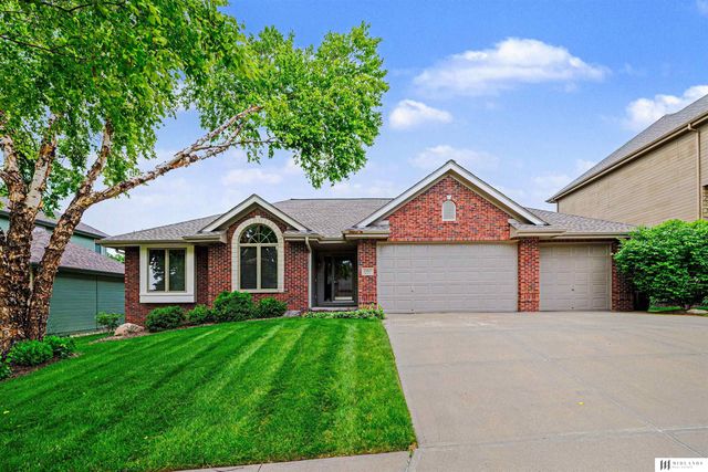 14810 Black Street, Bennington, NE 68007