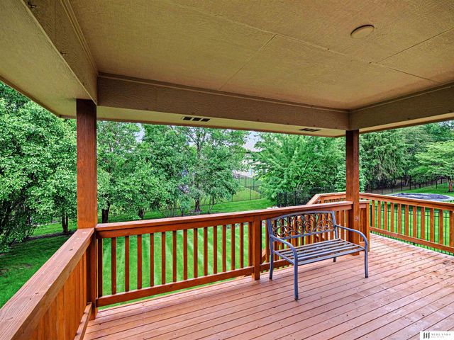 14810 Black Street, Bennington, NE 68007