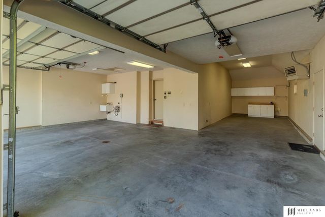 14810 Black Street, Bennington, NE 68007