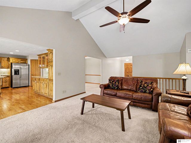 14810 Black Street, Bennington, NE 68007
