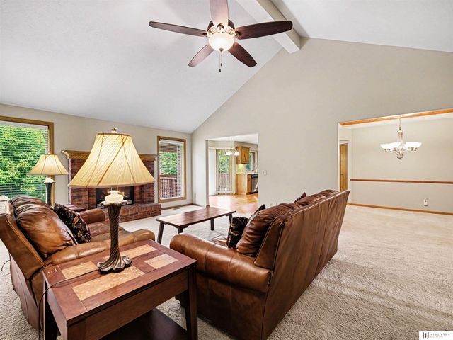 14810 Black Street, Bennington, NE 68007
