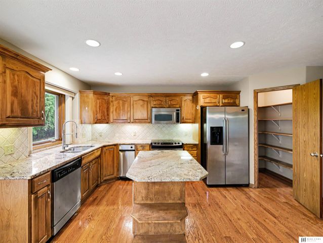 14810 Black Street, Bennington, NE 68007