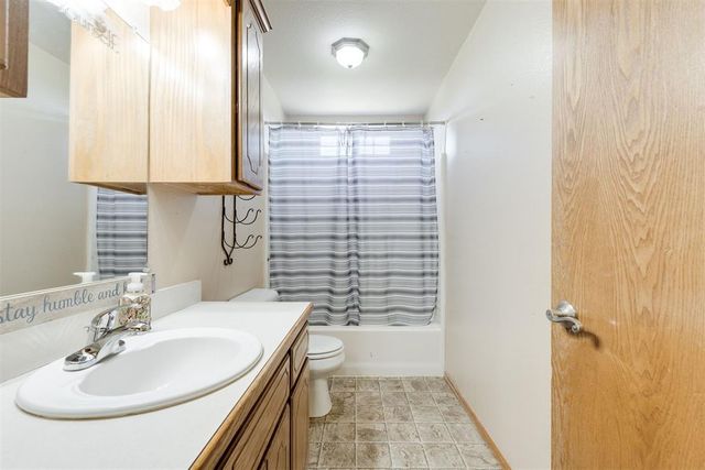 9601 Westview Drive, Lexington, OK 73051