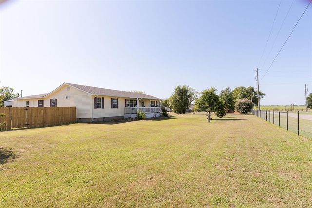 9601 Westview Drive, Lexington, OK 73051